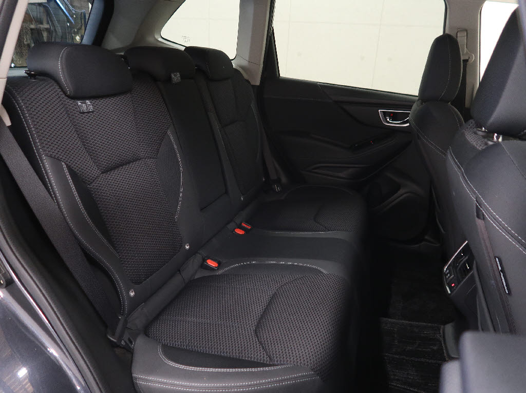 スバル フォレスター5枚目