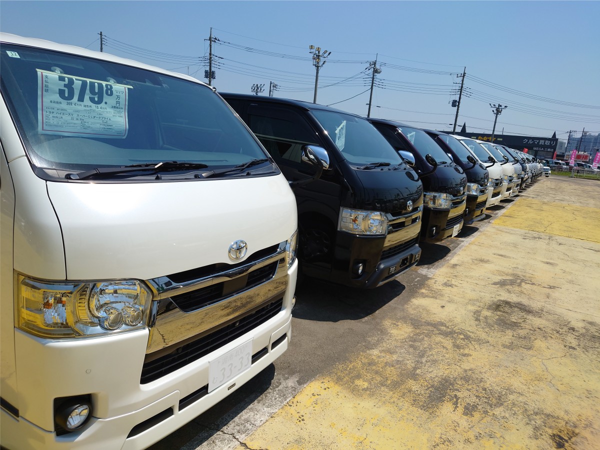 カーセブン三郷インター店（ハイブリッド車・マツダ車・商用車・バン専門店) 4枚目